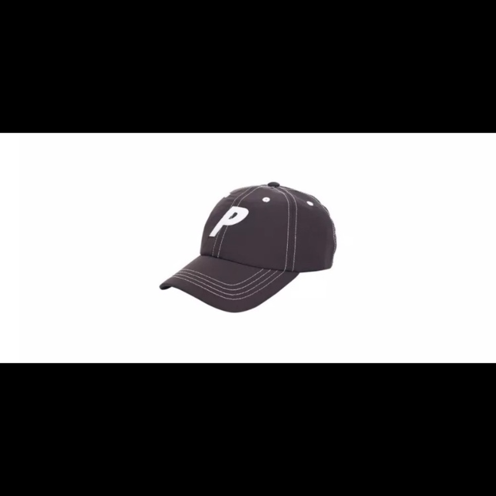 ❄️SOLD❄️Palace 6-panel Black poplin hat